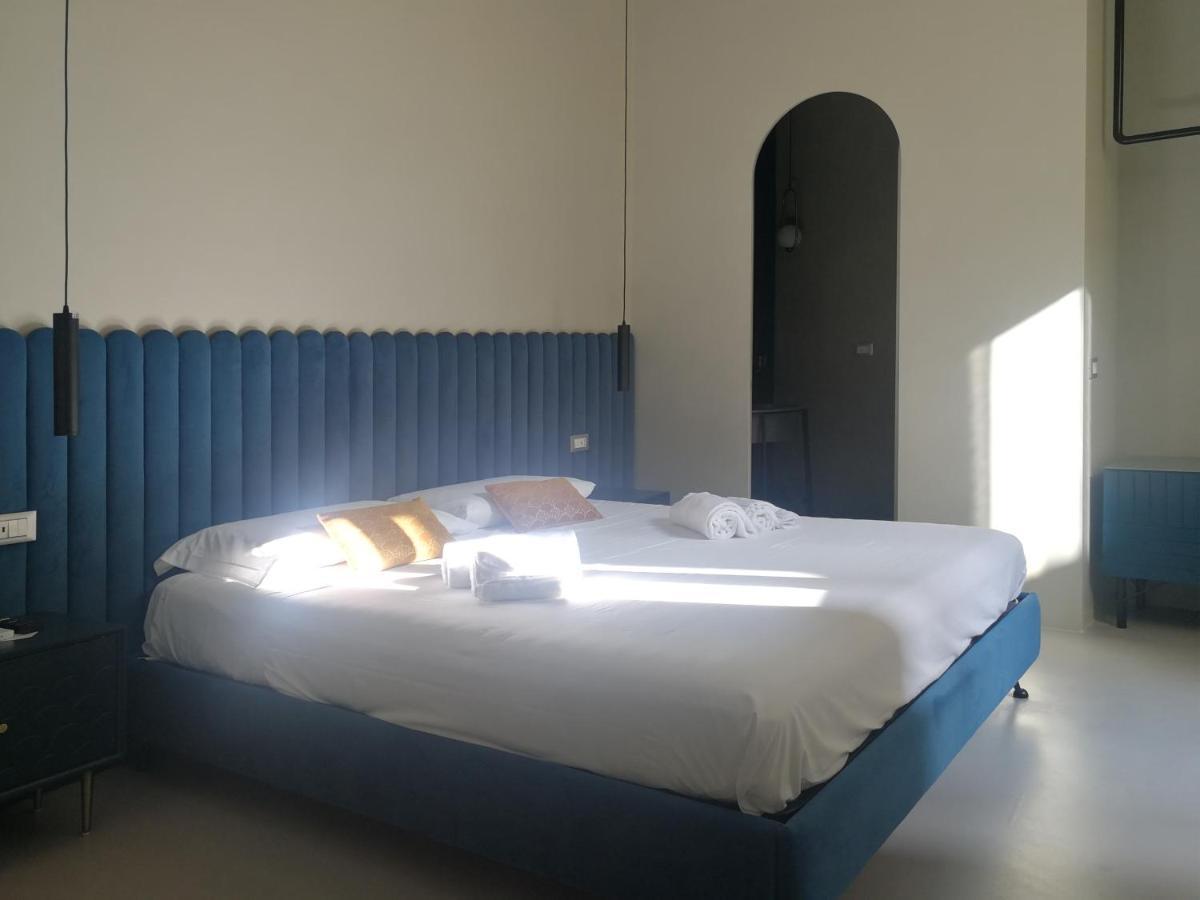 Luciani 33 Luxury Rooms Salerno Luaran gambar