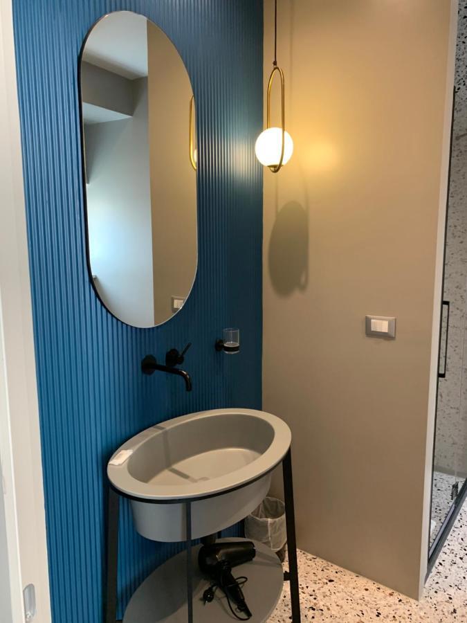 Luciani 33 Luxury Rooms Salerno Luaran gambar